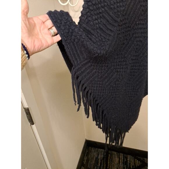 C15 International Concepts Sweater Poncho Size L/XL Navy Blue Geometric - Picture 2 of 6